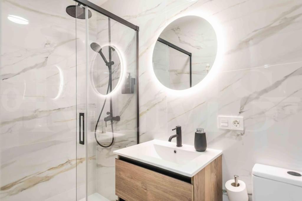 Bright And Modern Apartment By Rems Málaga Buitenkant foto